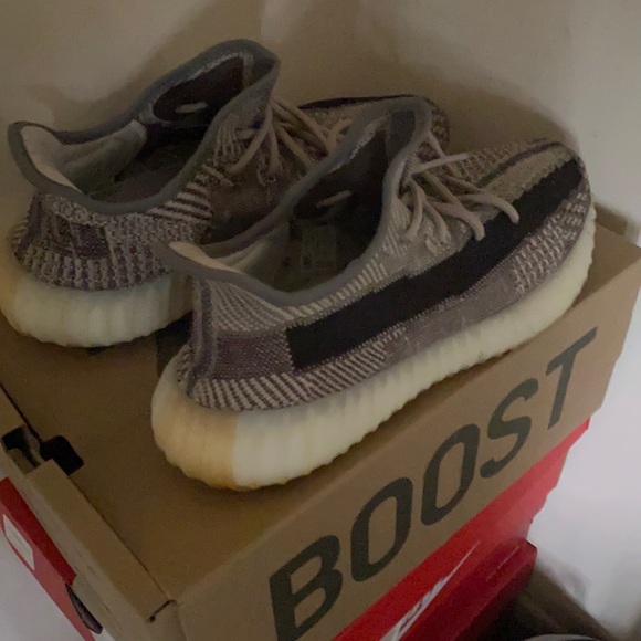 Yeezy Boost Size 9.5